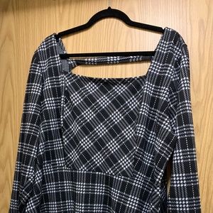 Plaid women’s top with Square Neckline